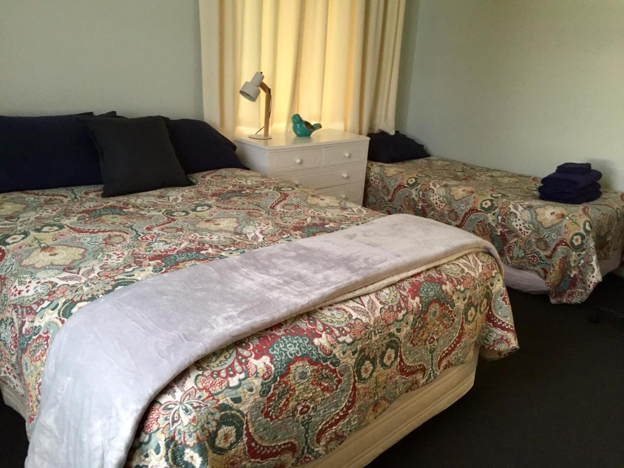 Tripinn Modern Motels & Affordable Accommodation Уэстпорт Экстерьер фото